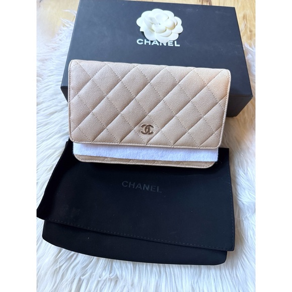 NEW NIB CHANEL Iridescent Beige Caviar Classic WOC Wallet On Chain Gold Hardware - Picture 10 of 12